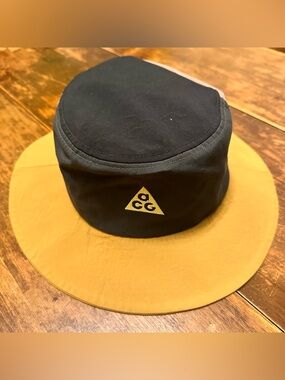 Nike ACG Brim/Bucket Hat